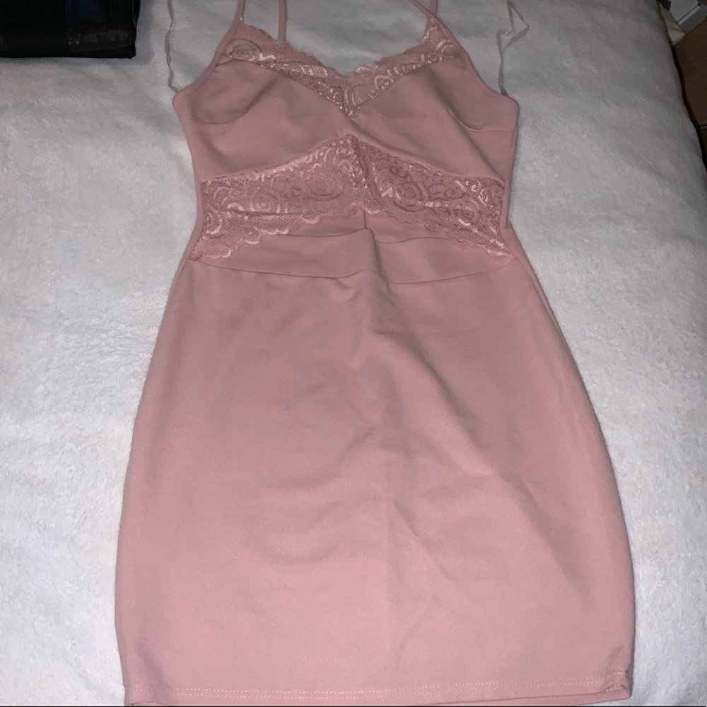 Blush mini dress with lace - Small